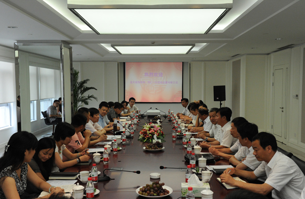 藍天裝飾公司組織機關主要部門領導赴亞廈股份對口交流學習