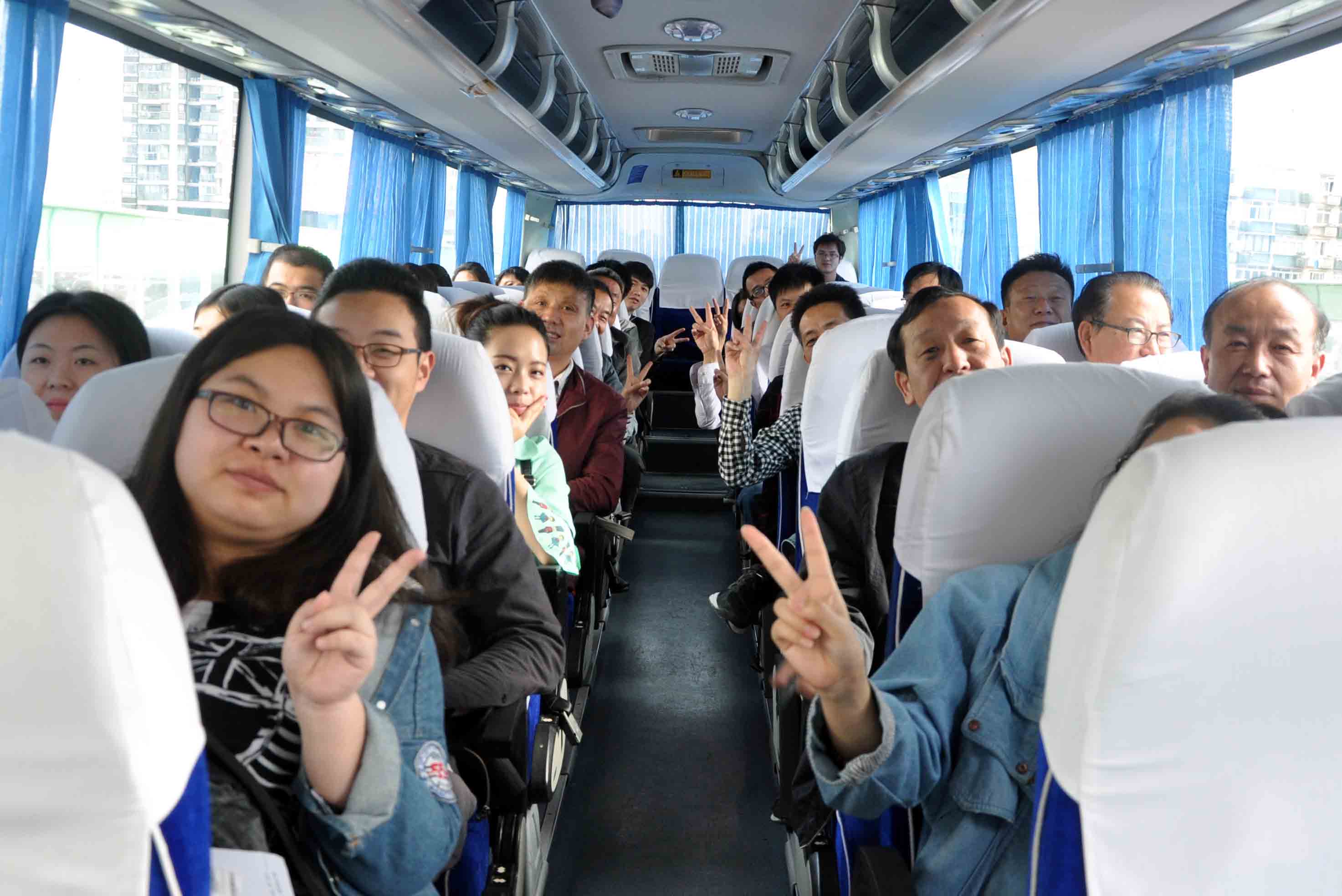 上海藍天裝飾公司組織年度員工體檢